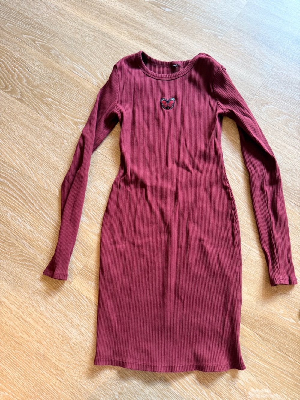 Ribbed Long-Sleeve Bodycon Dress in Burgundy